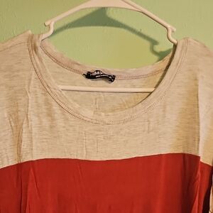 Hem Two-Tone Red and Gray Tee